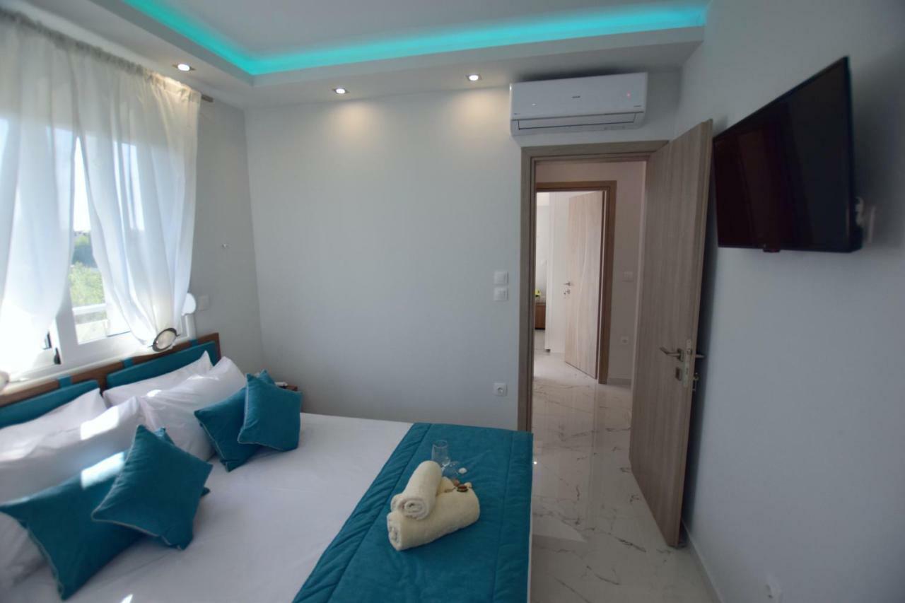 V Luxury Suites Toroni 3 Екстериор снимка