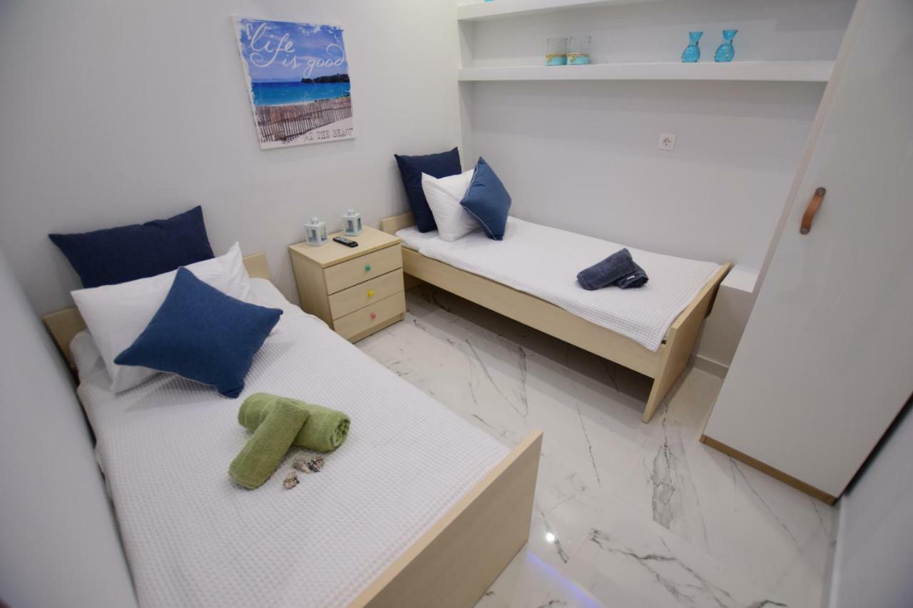 V Luxury Suites Toroni 3 Екстериор снимка