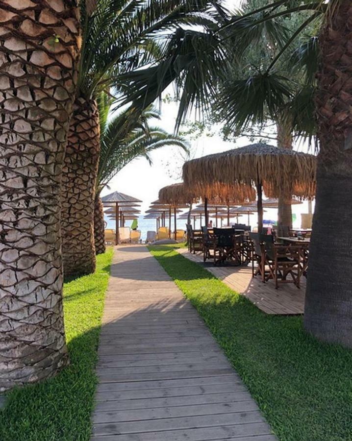 V Luxury Suites Toroni 3 Екстериор снимка